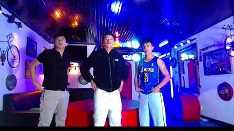 Snapshot of extrangers chatting on January 7, 2026, 1:13 pm extrangers online show from January 7, 2026, 1:13 pm