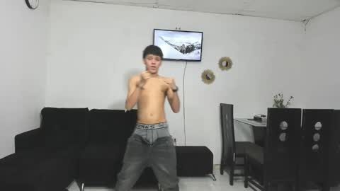 Snapshot of extremehotsex840 chatting on February 18, 2026, 11:17 am Nicole Ostyn and Michel online show from February 18, 2026, 11:17 am