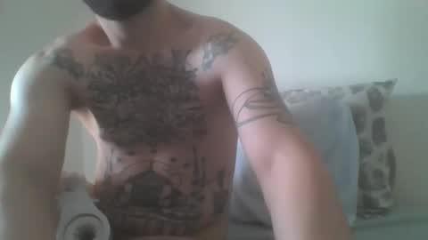 Snapshot of eyecloud250 chatting on December 14, 2025, 5:57 am mm online show from December 14, 2025, 5:57 am