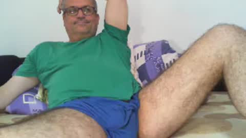 Snapshot of eyes12 chatting on July 15, 2026, 12:10 pm GEORGE online show from July 15, 2026, 12:10 pm
