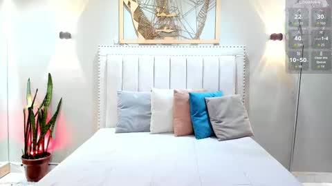      online show from November 14, 2025, 7:56 pm