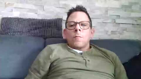 eyesonly85 online show from March 24, 2026, 9:47 am