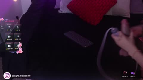 Snapshot of eyrarosee chatting on November 16, 2025, 2:39 am IG eyramodelink online show from November 16, 2025, 2:39 am