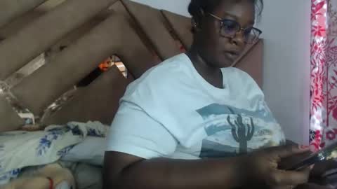 Snapshot of eyshaexotii chatting on May 18, 2026, 2:01 pm eyshaexotii online show from May 18, 2026, 2:01 pm
