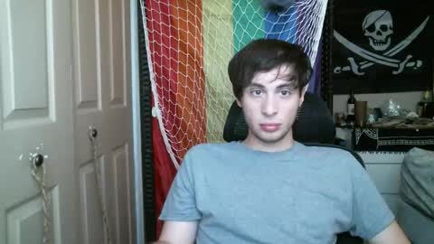 Ezra Naamah online show from April 16, 2026, 5:47 pm