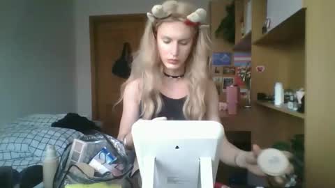 Snapshot of ezrafindom chatting on February 26, 2026, 3:33 pm Ranya online show from February 26, 2026, 3:33 pm