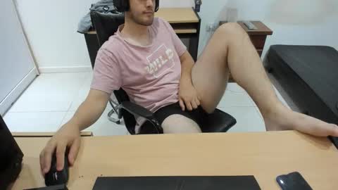 Snapshot of ezzeq chatting on January 10, 2026, 2:35 am Ezzeq online show from January 10, 2026, 2:35 am