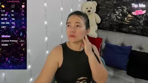 camila online show from November 23, 2025, 1:33 pm