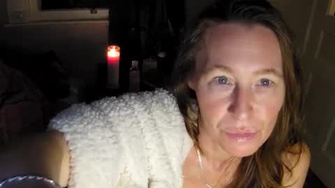 Snapshot of faberini chatting on December 17, 2024, 11:49 pm FabOmobono online show from December 17, 2024, 11:49 pm