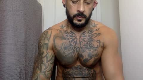 Snapshot of fabianelgalan chatting on December 18, 2024, 3:37 am Fabianelgalan online show from December 18, 2024, 3:37 am