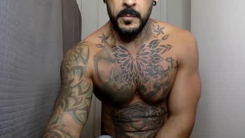 Snapshot of fabianelgalan chatting on January 8, 2025, 3:51 am Fabianelgalan online show from January 8, 2025, 3:51 am