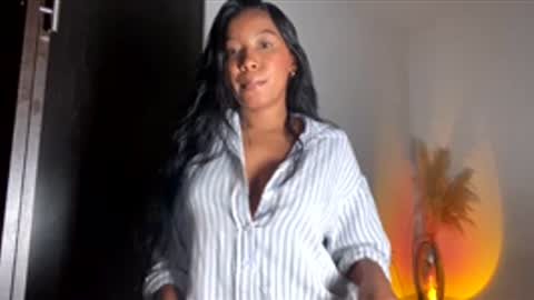 Snapshot of fabianna_laraa chatting on November 27, 2025, 2:41 pm Thianna online show from November 27, 2025, 2:41 pm