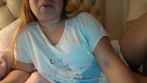 Snapshot of facecum01 chatting on April 14, 2026, 6:30 am facecum01 online show from April 14, 2026, 6:30 am