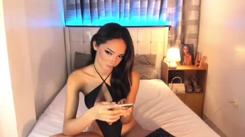 Snapshot of faelore_ chatting on March 5, 2025, 7:49 pm faelore online show from March 5, 2025, 7:49 pm