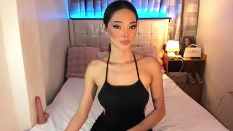 Snapshot of faelore_ chatting on November 18, 2025, 7:51 pm faelore online show from November 18, 2025, 7:51 pm