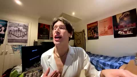 fagboysissy online show from November 3, 2025, 1:40 am