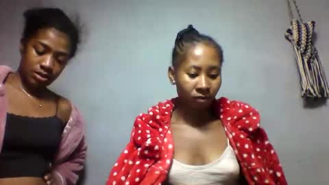 faiqua95 online show from April 10, 2026, 10:14 pm