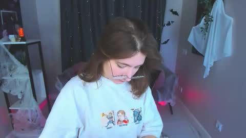 Snapshot of fairy_tara chatting on October 23, 2025, 5:40 am Tara online show from October 23, 2025, 5:40 am