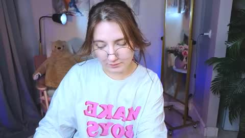 Snapshot of fairy_tara chatting on November 8, 2025, 8:40 pm Tara online show from November 8, 2025, 8:40 pm