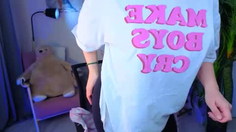 Snapshot of fairy_tara chatting on November 16, 2025, 9:31 pm Tara online show from November 16, 2025, 9:31 pm