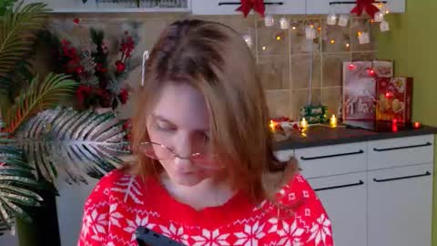 Snapshot of fairy_tara chatting on December 19, 2025, 9:55 pm Tara online show from December 19, 2025, 9:55 pm