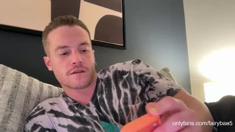 Snapshot of fairybae5 chatting on November 9, 2025, 7:39 am Travis online show from November 9, 2025, 7:39 am