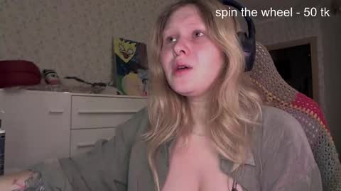 Arisha online show from November 29, 2025, 2:20 pm