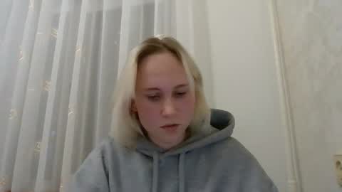 fairyfeller_ online show from October 1, 2025, 3:51 pm