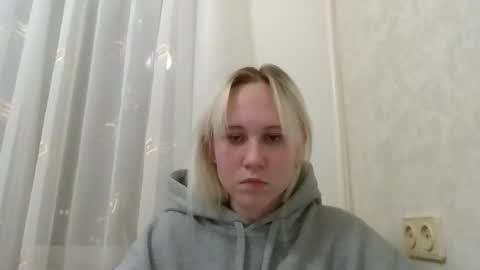 fairyfeller_ online show from October 5, 2025, 4:38 pm
