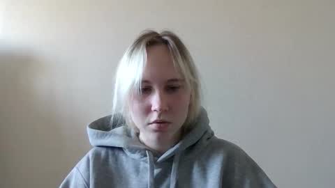 fairyfeller_ online show from October 23, 2025, 9:08 am