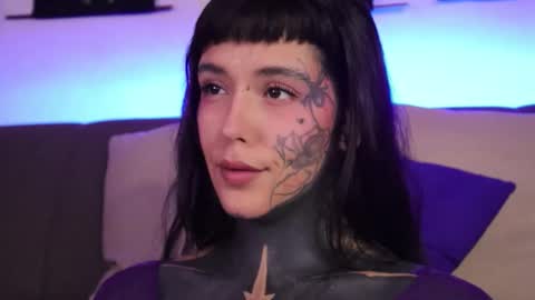 Snapshot of fairyflexxx chatting on November 12, 2025, 12:22 am Fairy online show from November 12, 2025, 12:22 am