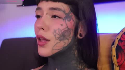 Snapshot of fairyflexxx chatting on November 22, 2025, 9:47 pm Fairy online show from November 22, 2025, 9:47 pm