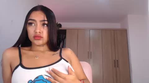 fairylatin online show from January 30, 2025, 8:21 pm