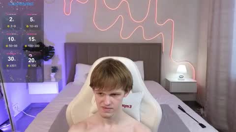 Fakeangel online show from November 12, 2025, 4:46 am