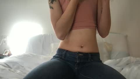 Haydee online show from December 1, 2025, 6:35 pm