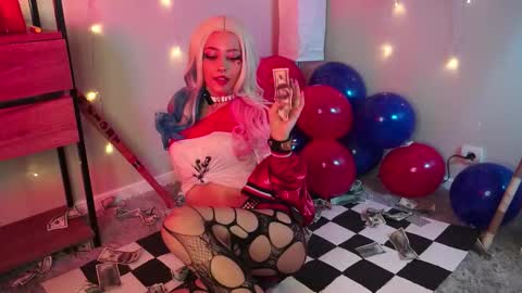 Kaori online show from September 25, 2025, 7:39 pm