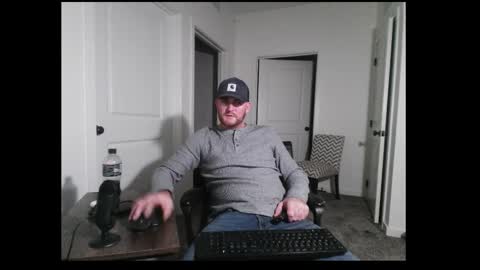 Daddy online show from November 25, 2025, 8:47 am