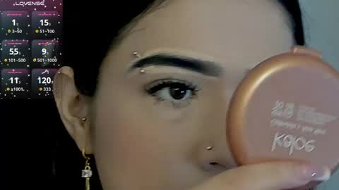 Snapshot of faloonroussel chatting on May 6, 2026, 6:24 pm Faloon online show from May 6, 2026, 6:24 pm