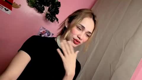 Snapshot of familystroke_twinny8 chatting on December 15, 2024, 5:45 am Alexandra x Alexandro online show from December 15, 2024, 5:45 am