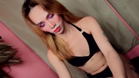 Snapshot of familystroke_twinny8 chatting on February 17, 2025, 10:40 am Alexandra x Alexandro online show from February 17, 2025, 10:40 am