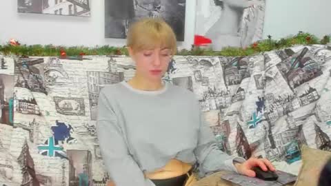 Snapshot of fancy__nancy chatting on December 24, 2024, 6:22 am Nancy online show from December 24, 2024, 6:22 am