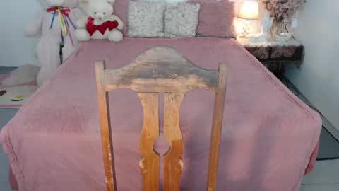 Snapshot of fancylaylaxx chatting on February 10, 2025, 2:19 am Layla online show from February 10, 2025, 2:19 am