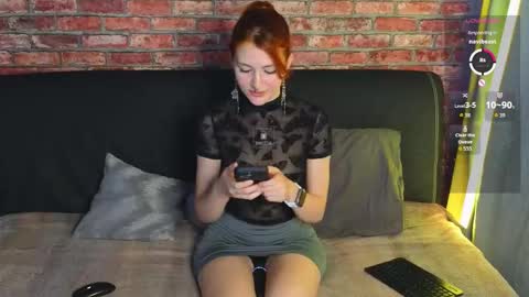 fancymeee online show from September 14, 2025, 2:49 pm