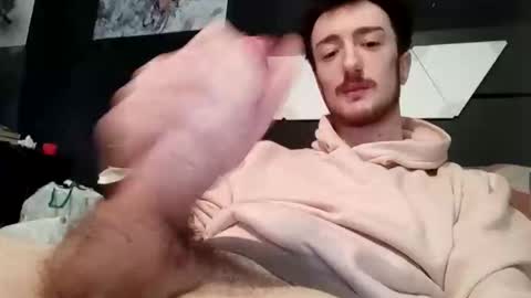 Snapshot of fanekade chatting on December 5, 2025, 10:35 am fanekade online show from December 5, 2025, 10:35 am