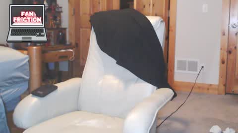 Fan Friction online show from February 21, 2025, 11:10 pm