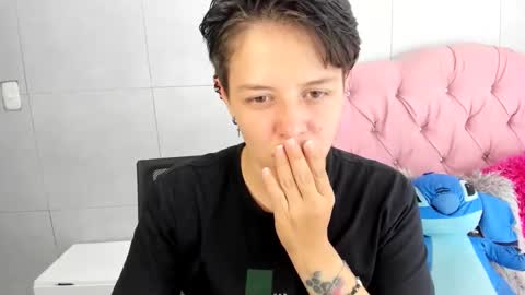 Snapshot of fanny_18 chatting on October 31, 2025, 4:02 am FANNY online show from October 31, 2025, 4:02 am