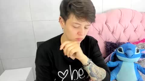 Snapshot of fanny_18 chatting on November 5, 2025, 3:45 pm FANNY online show from November 5, 2025, 3:45 pm