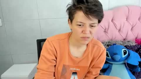 Snapshot of fanny_18 chatting on November 6, 2025, 3:57 pm FANNY online show from November 6, 2025, 3:57 pm