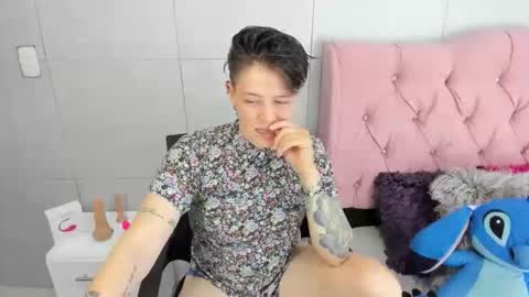 Snapshot of fanny_18 chatting on November 19, 2025, 1:49 am FANNY online show from November 19, 2025, 1:49 am