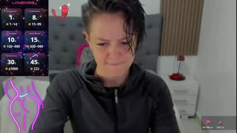 Snapshot of fanny_18 chatting on June 1, 2026, 8:54 pm FANNY online show from June 1, 2026, 8:54 pm